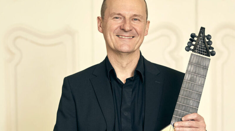 15.11.2026 – Eleganz und Leidenschaft : Gitarre trifft Laute – Konzert von Maximilian Mangold in der evangelischen Kirche